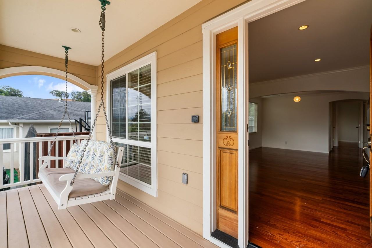 107 Drake Ave - Photo 2 of 30