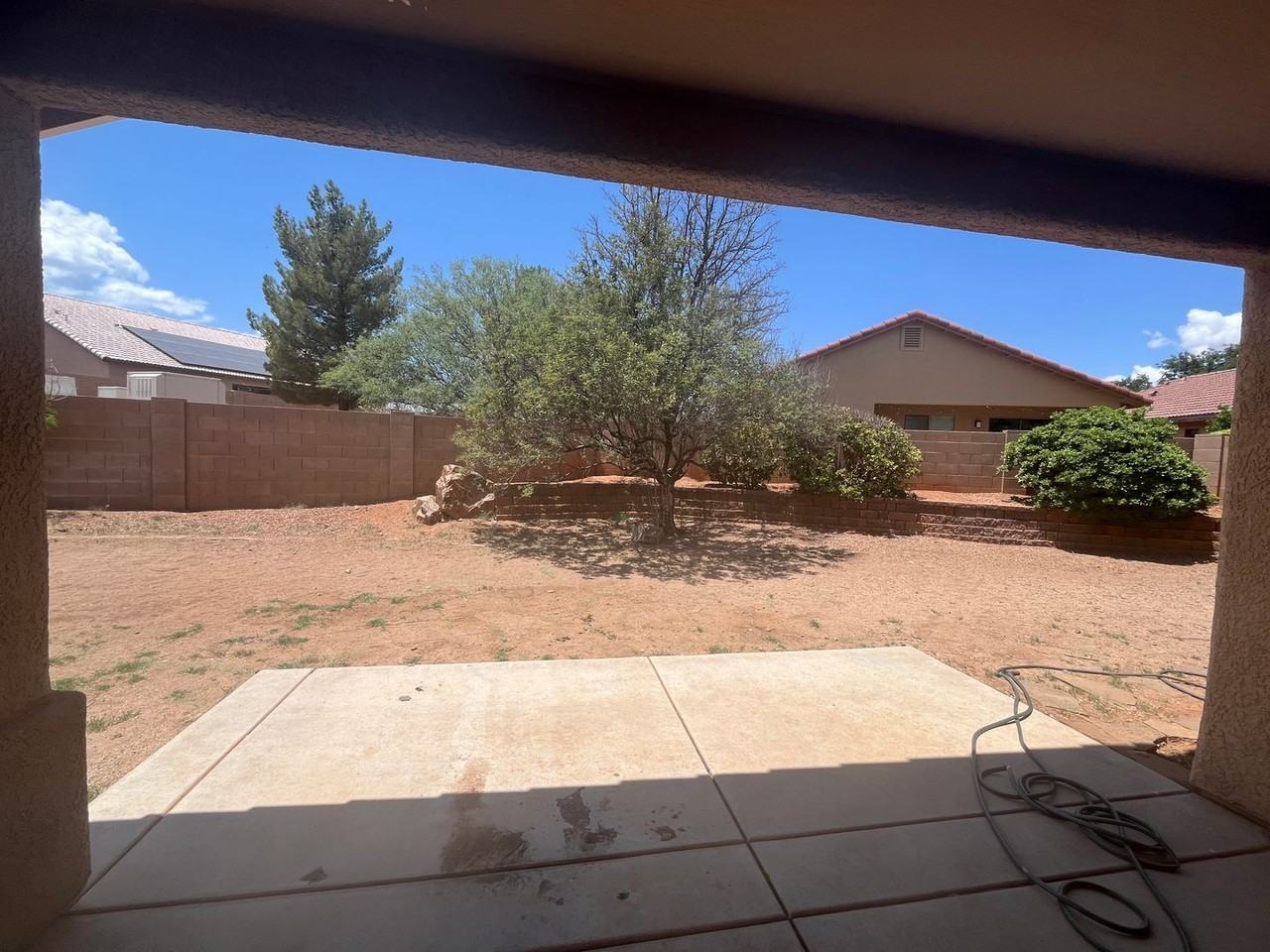 4413 Redwood St - Photo 5 of 17