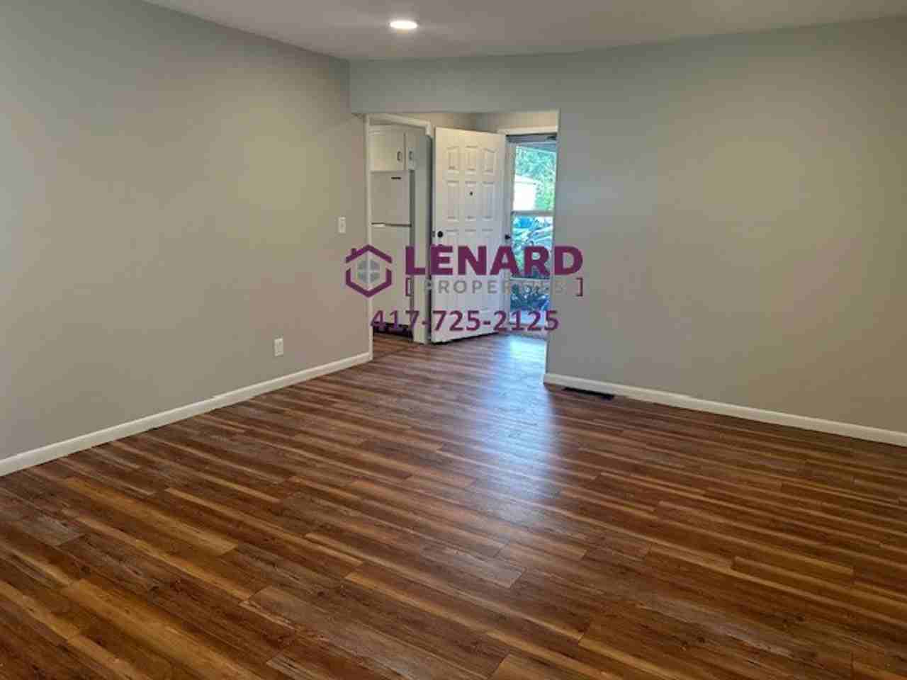 1246 E Broadmoor St - Photo 5 of 19