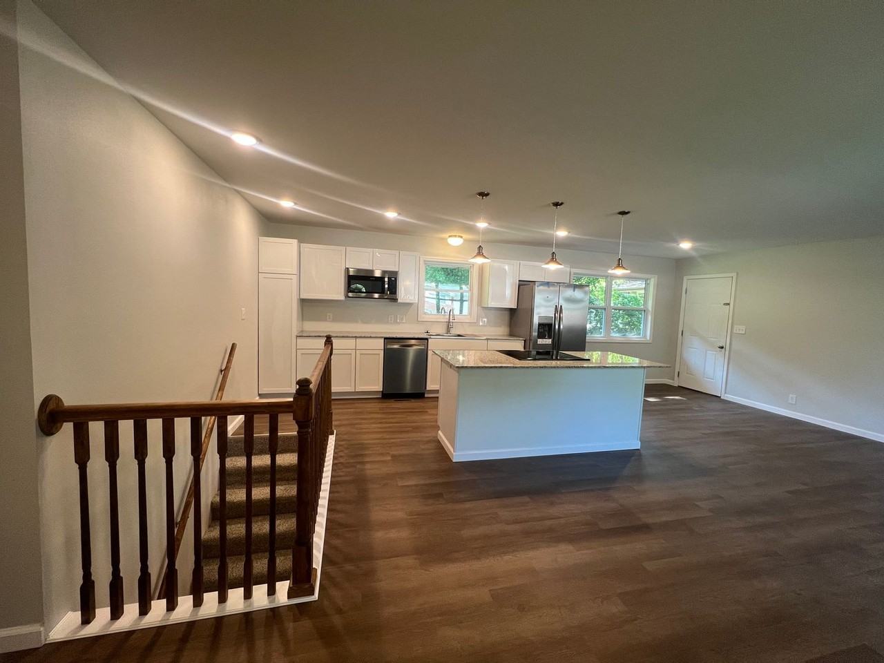 101 Elliott Dr - Photo 5 of 46