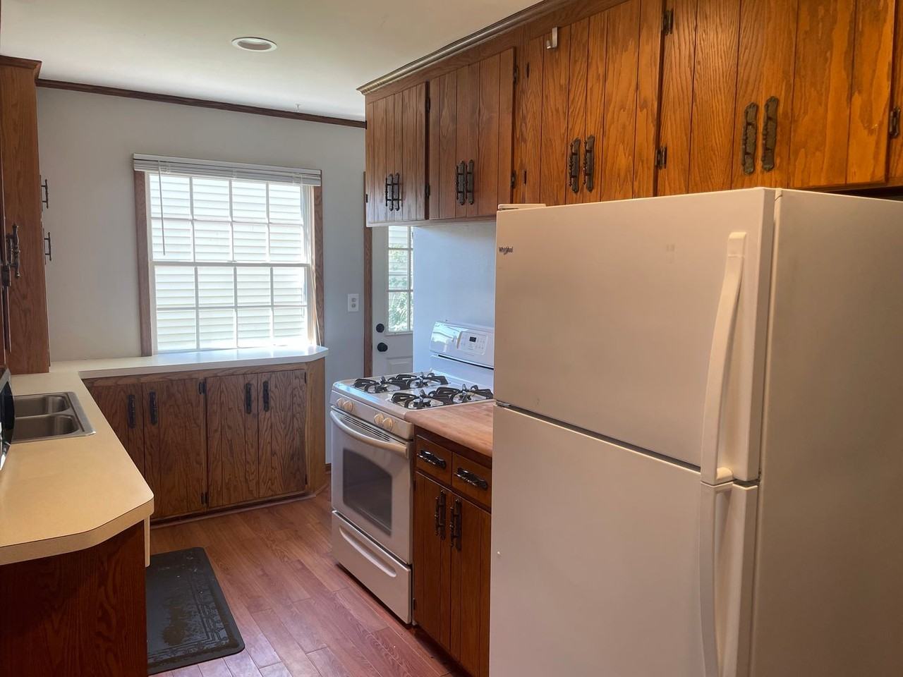 6741 Xerxes Ave S - Photo 7 of 29