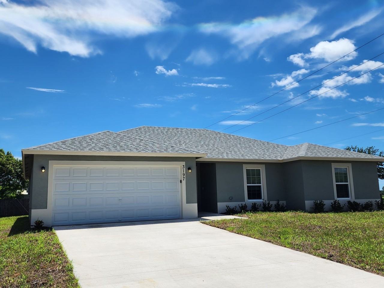 3197 Sw Armucher St - Photo 3 of 29