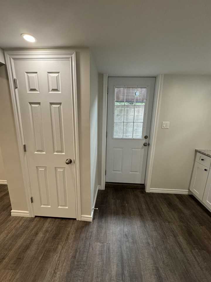 2193 Springwood Rd Lowr - Photo 3 of 50