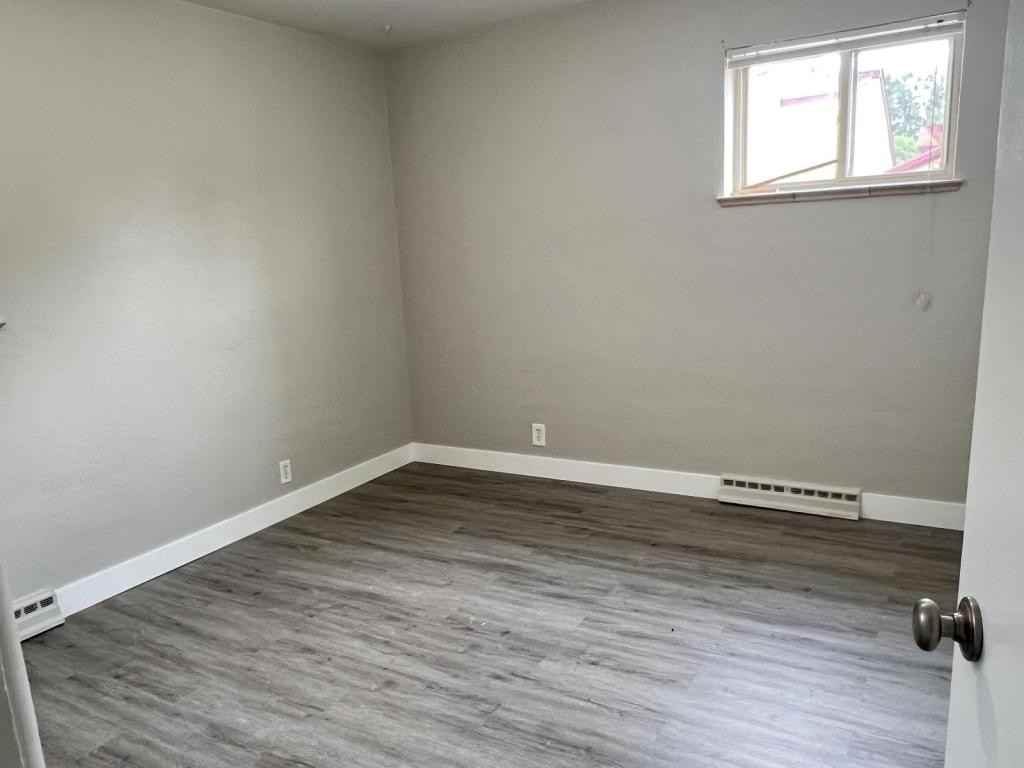 347 Washington Ave - Photo 4 of 14