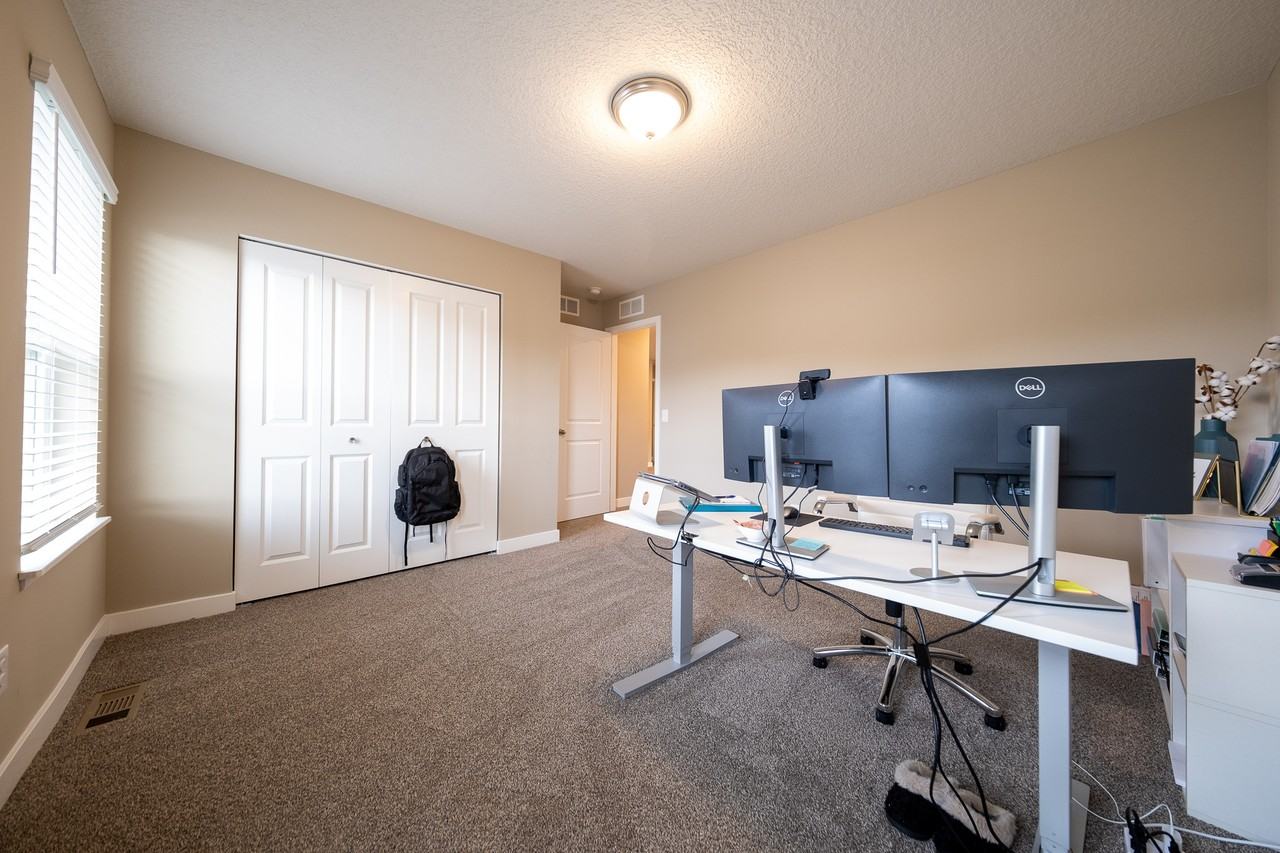 1503 Ironwood Dr - Photo 3 of 45