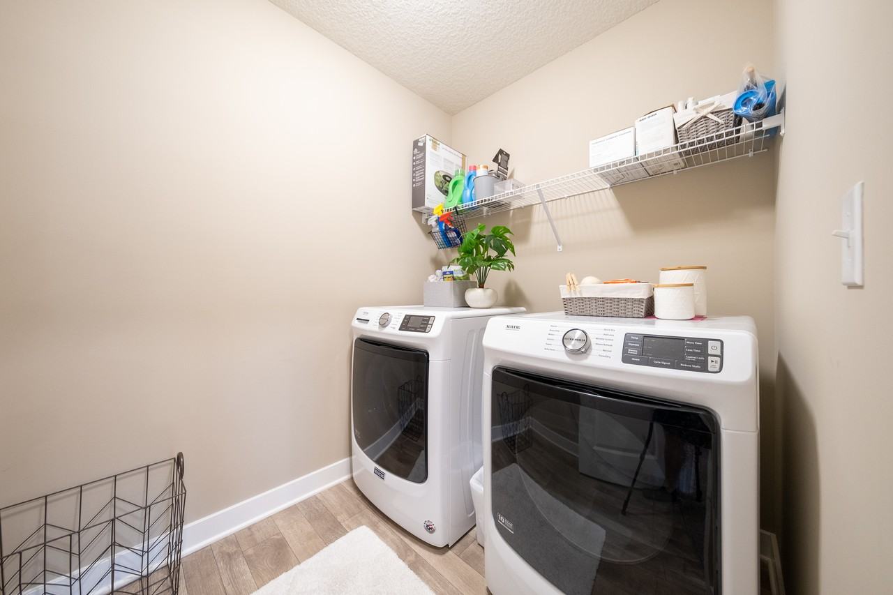 1503 Ironwood Dr - Photo 2 of 45