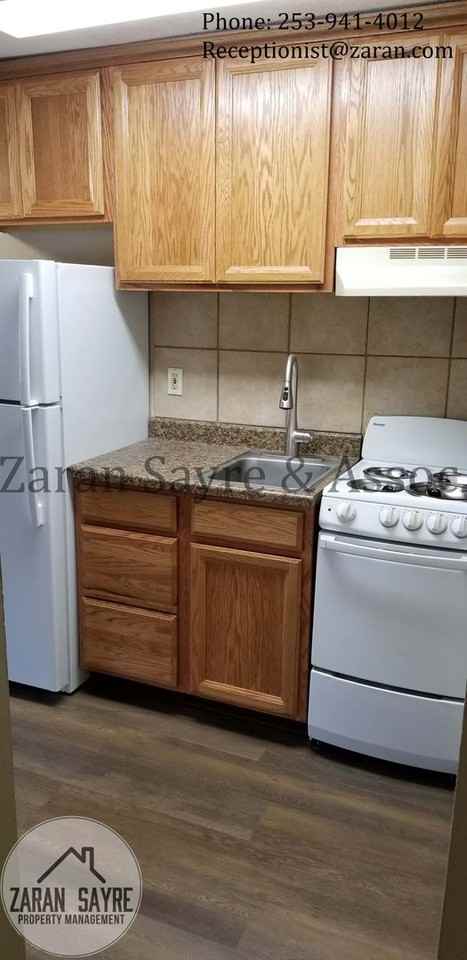 Greystone Apartments: Senior Independent Living Community - Photo 3 of 10