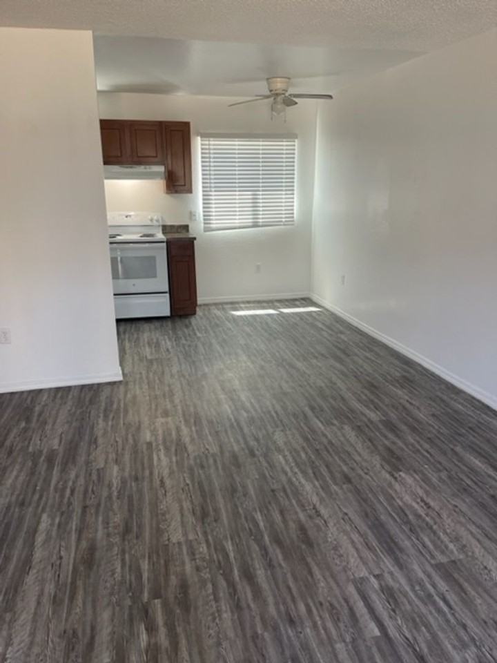 Glendale West - Photo 2 of 4