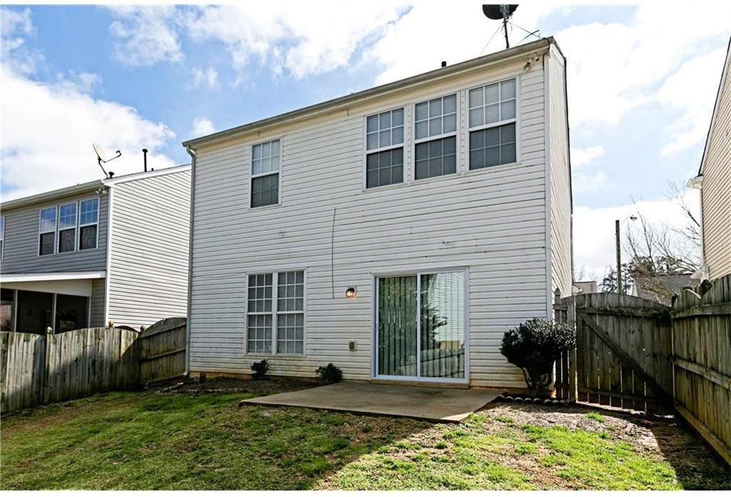 1678 Leyland Dr Nw - Photo 4 of 21