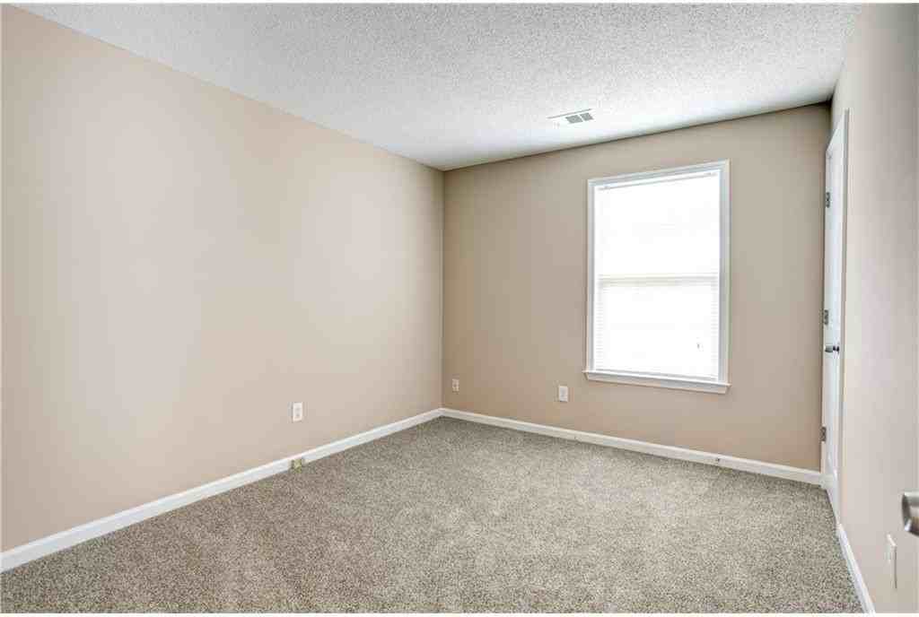 1678 Leyland Dr Nw - Photo 3 of 21