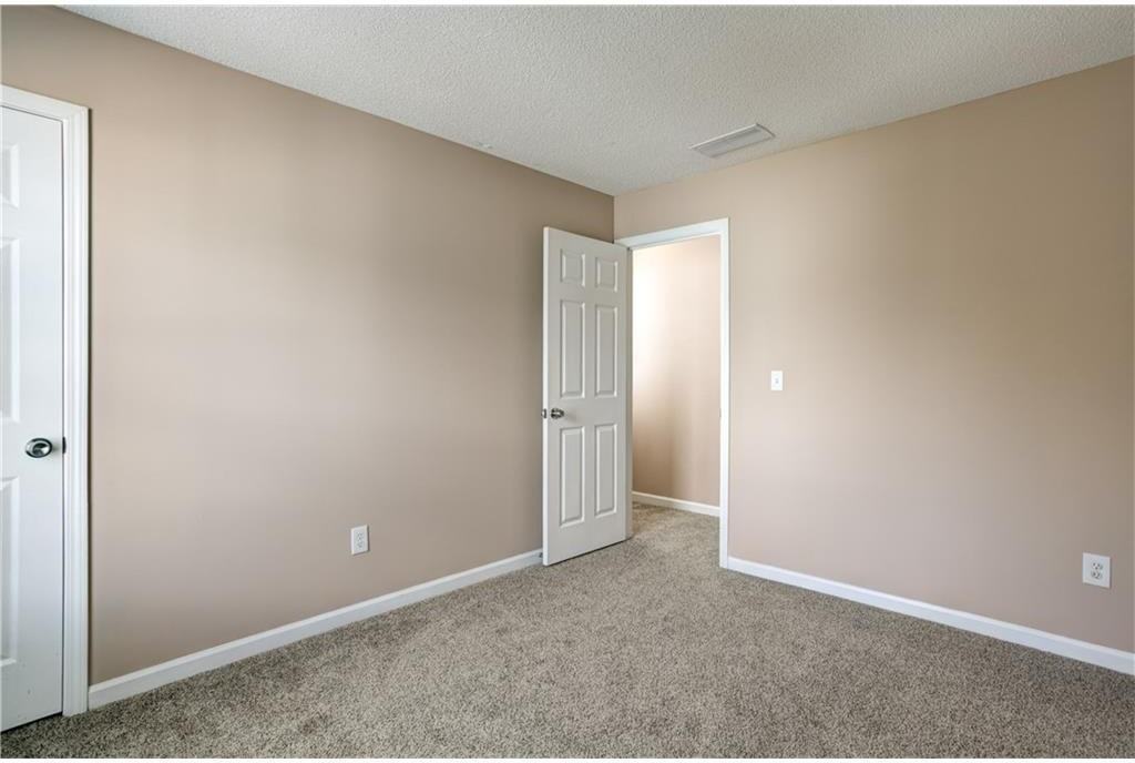 1678 Leyland Dr Nw - Photo 5 of 21