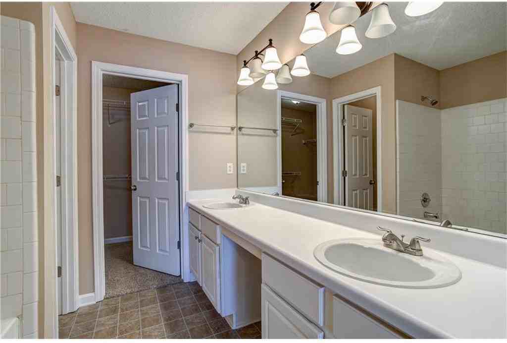 1678 Leyland Dr Nw - Photo 3 of 21