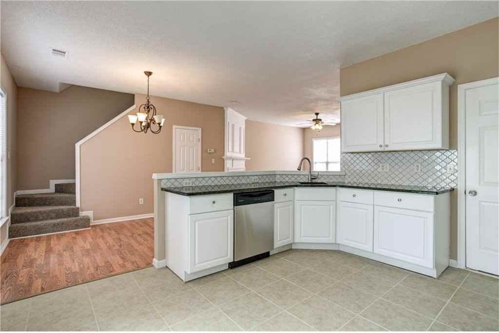 1678 Leyland Dr Nw - Photo 2 of 21