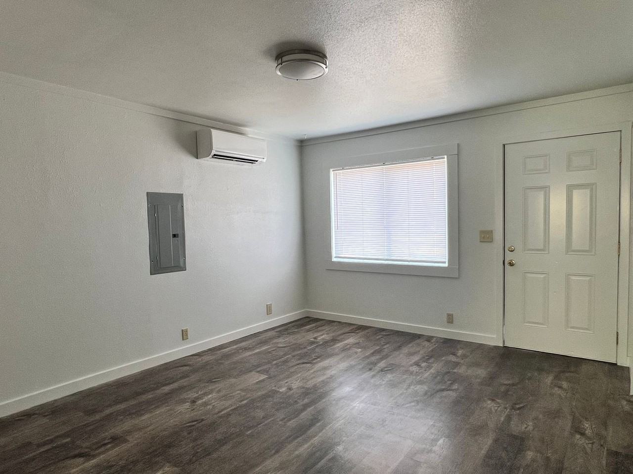 OWN918 - Photo 2 of 11