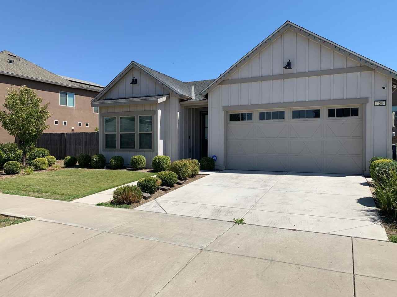 180 Arrow Wood Dr - Photo 2 of 22