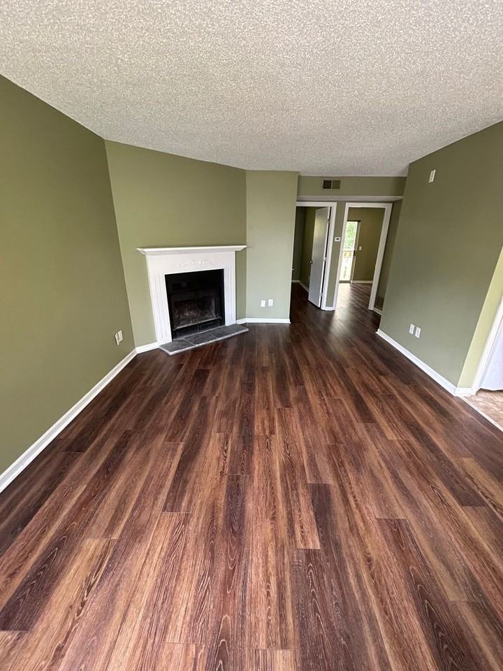 8555 N Main St - Photo 2 of 12