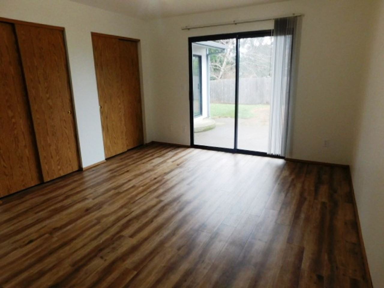 ljcox03 - Photo 3 of 18