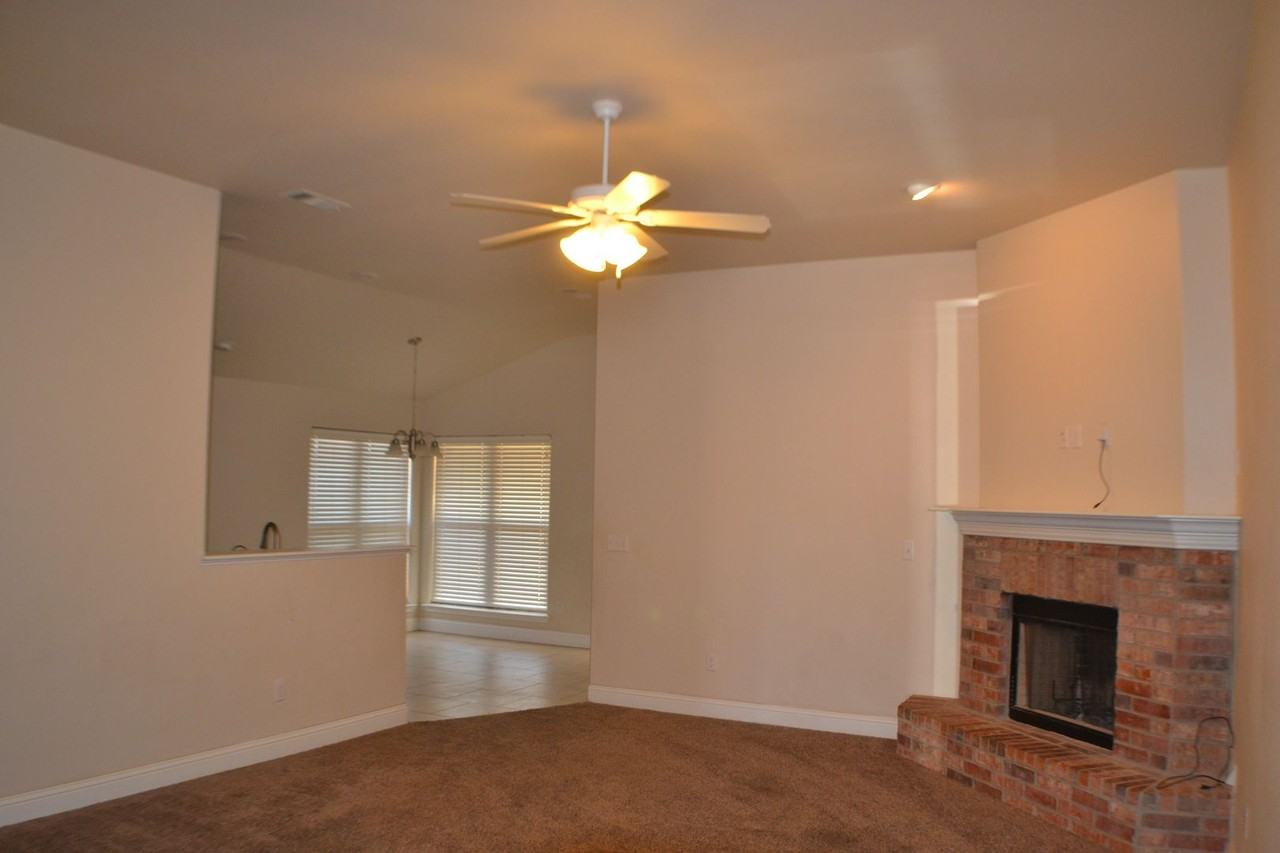 1220 Randolph Ln - Photo 2 of 19