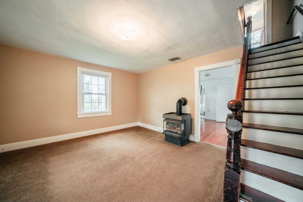 30 S Calhoun St - Photo 4 of 19
