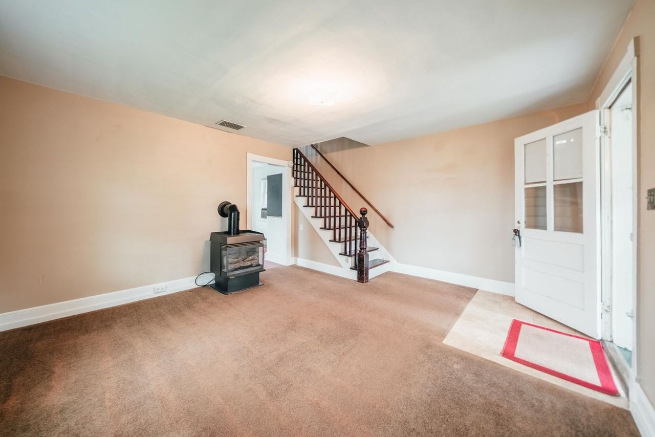 30 S Calhoun St - Photo 5 of 19