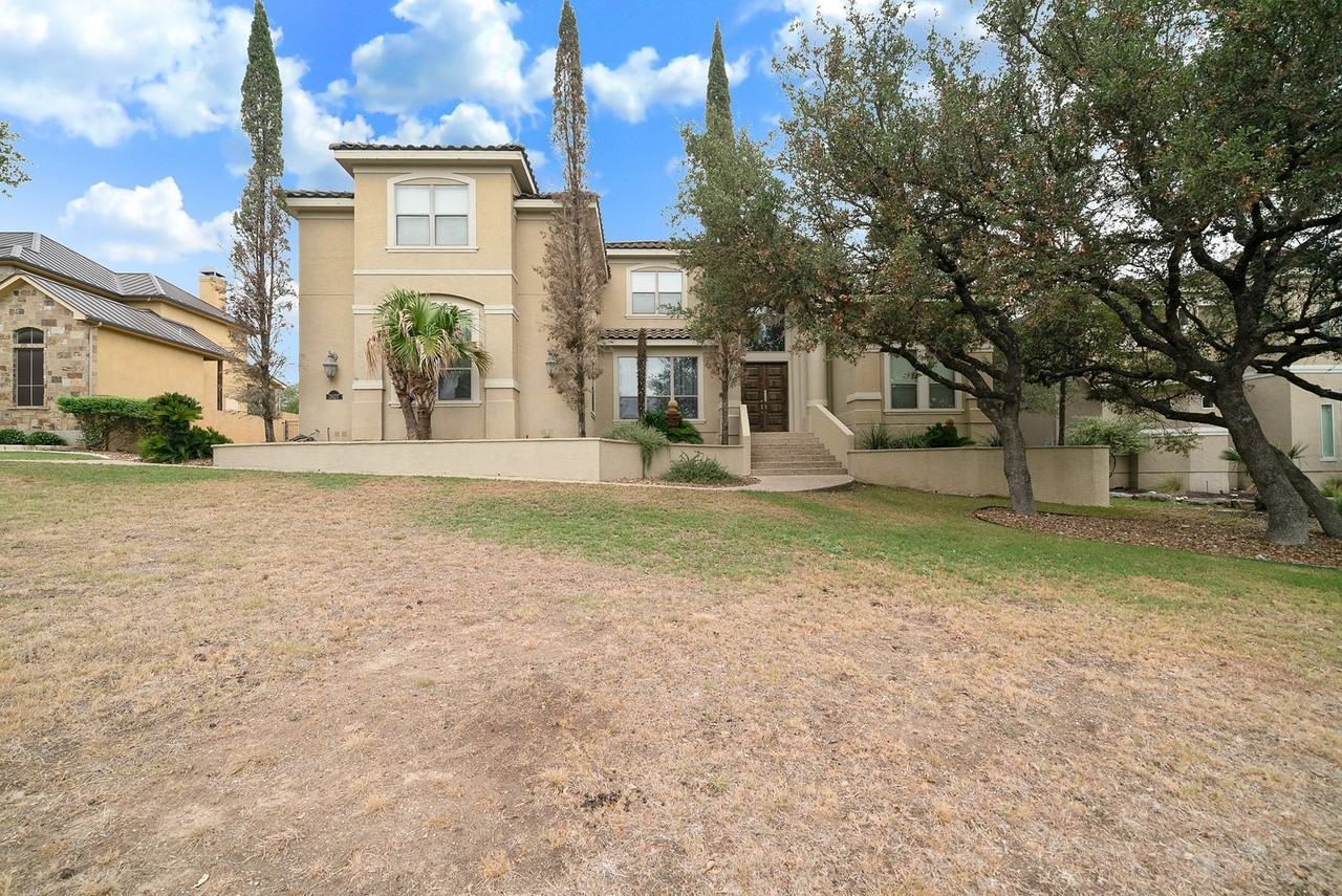 2627 Winding Vw - Photo 3 of 50