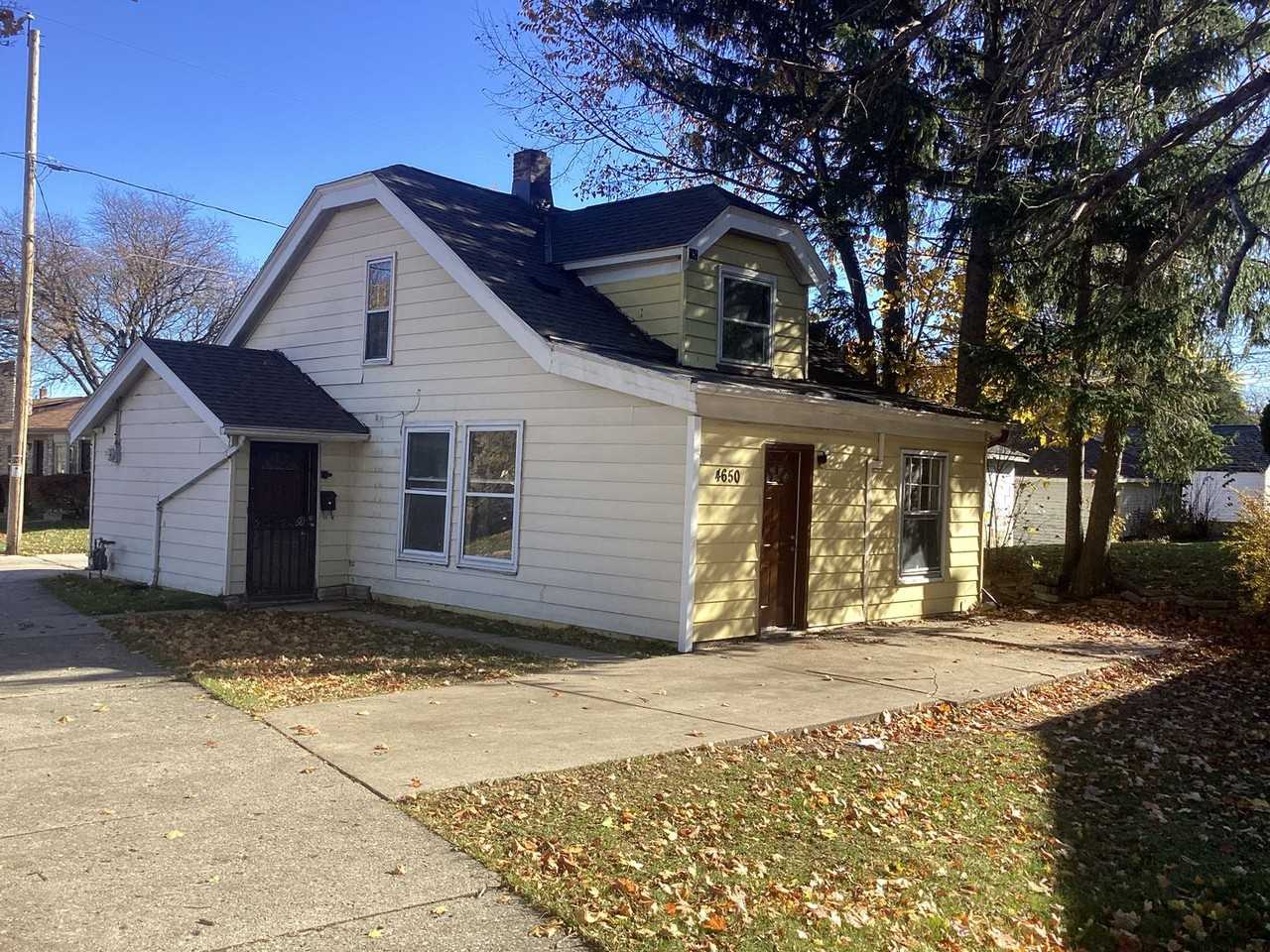 4650 W Scranton Pl - Photo 2 of 13