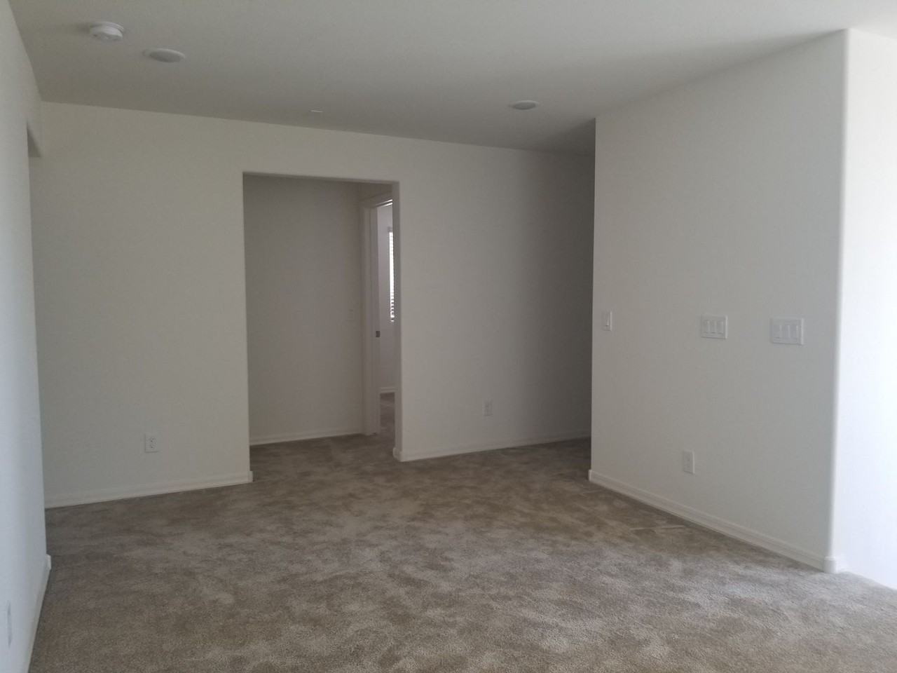 8830 W Fleetwood Ln - Photo 2 of 28