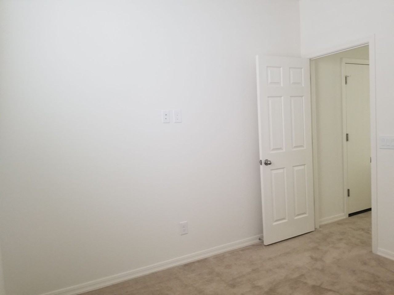 8830 Fleetwood Lane - Photo 5 of 28