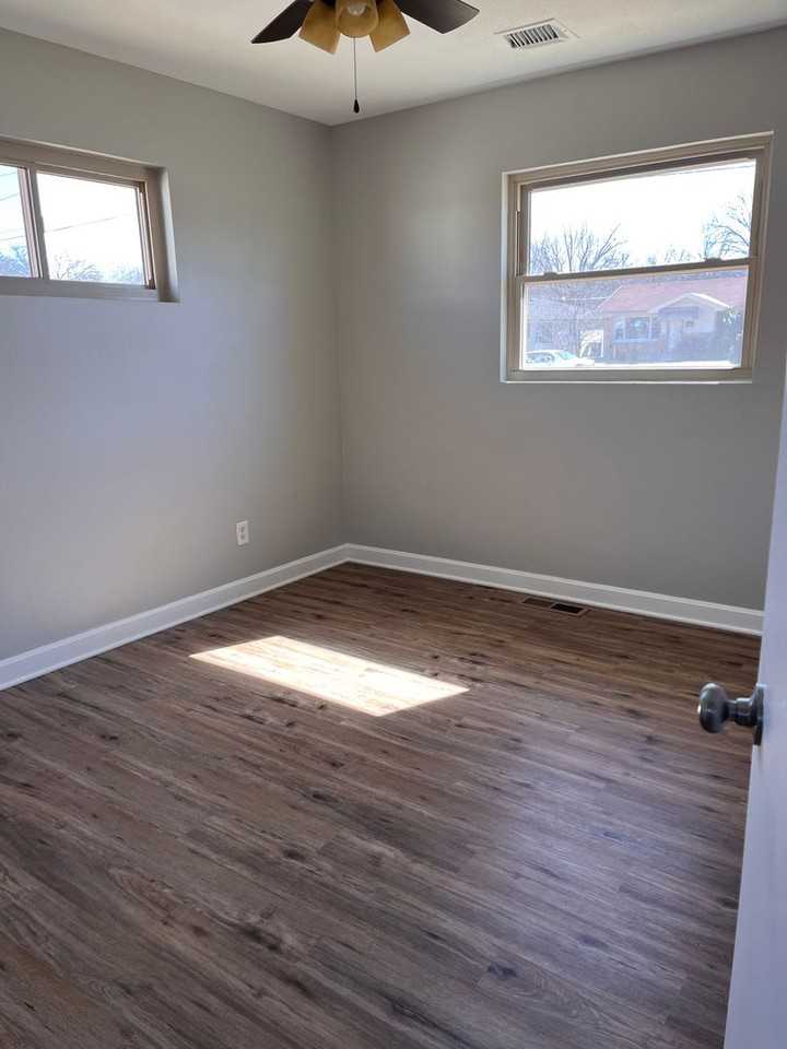 1525 Anna Ln - Photo 4 of 10