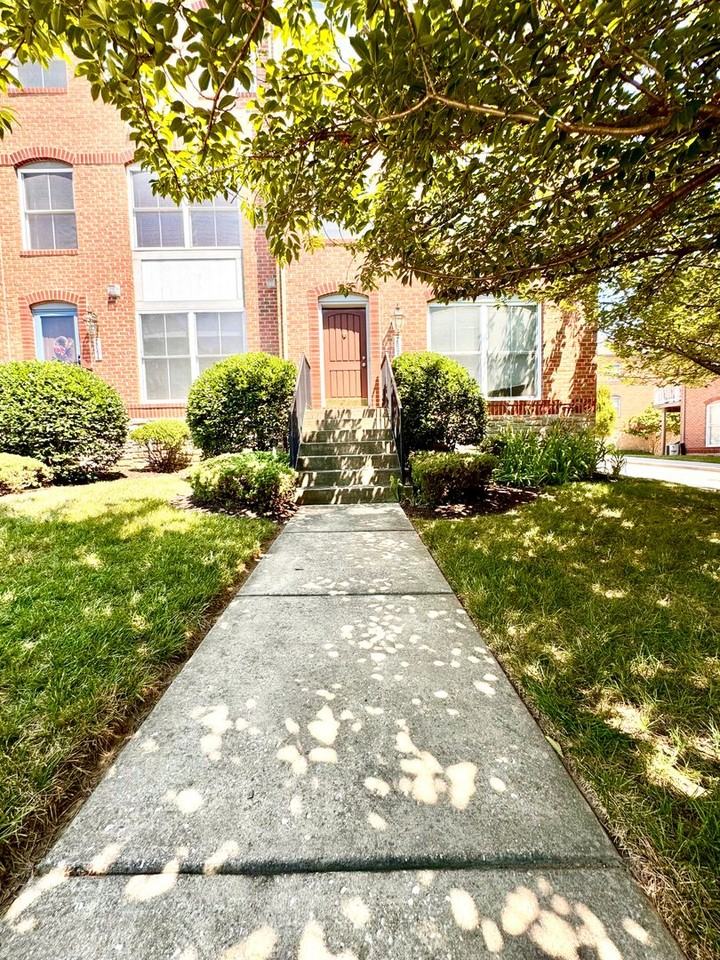 2062 Clipper Park Rd - Photo 5 of 36