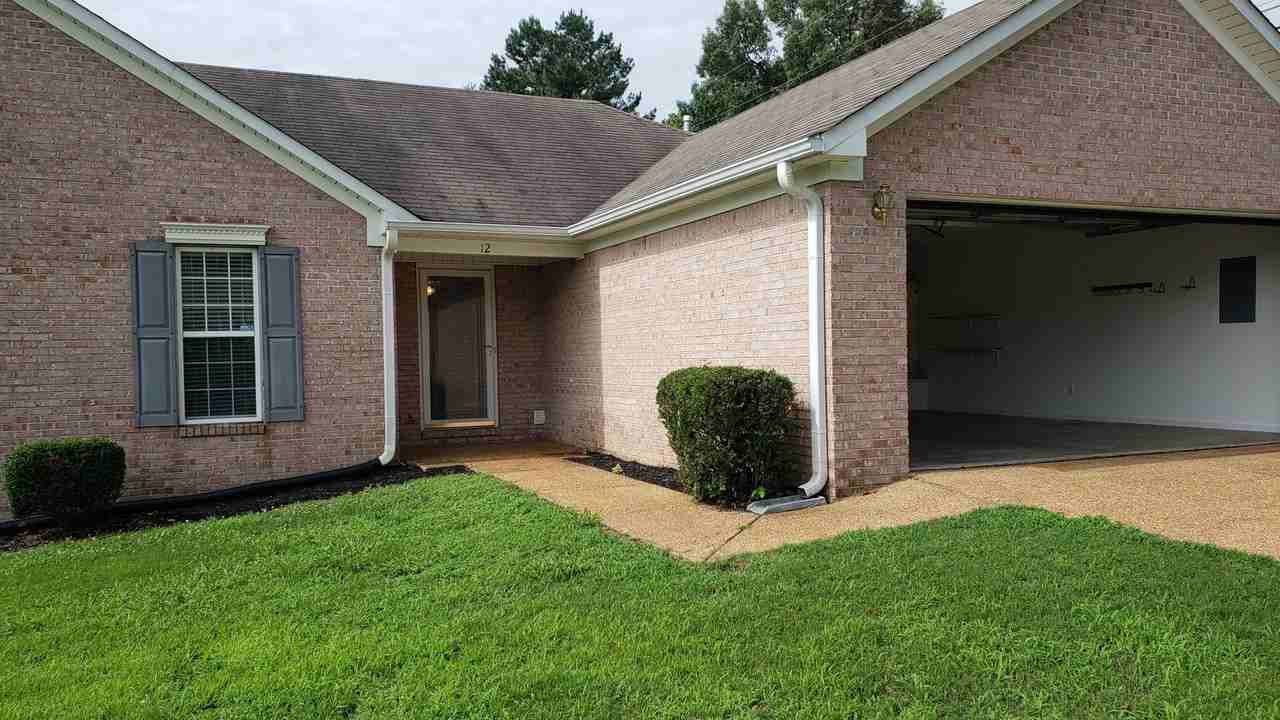 12 Laurel Creek Dr - Photo 2 of 15