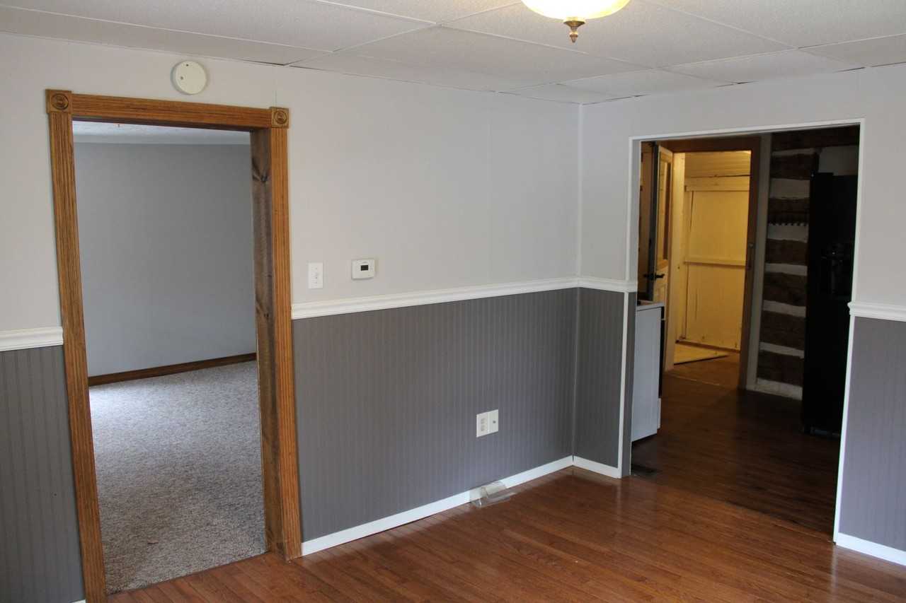 37 S Main St - Photo 2 of 10