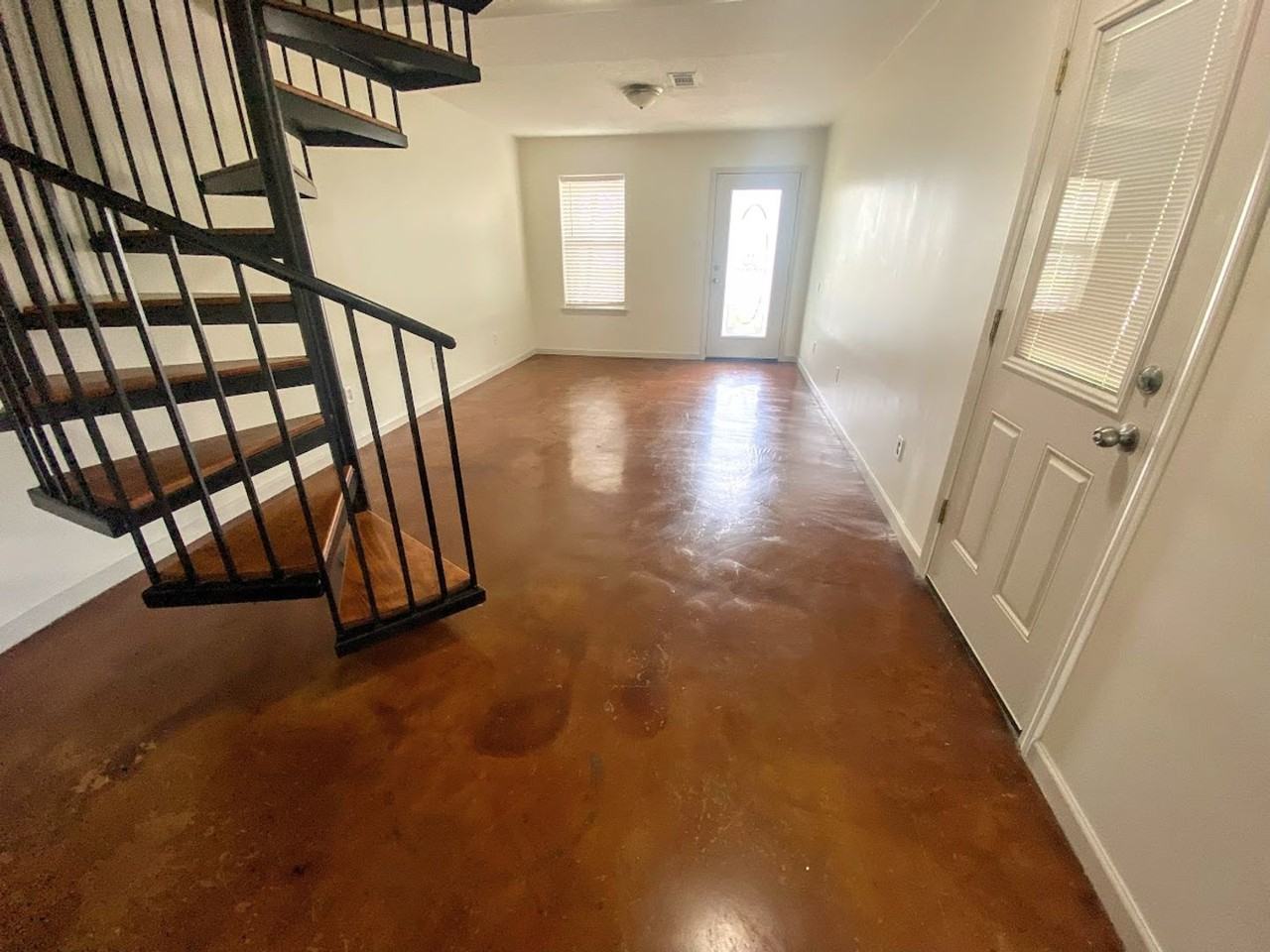 357 E Sale Rd - Photo 5 of 24