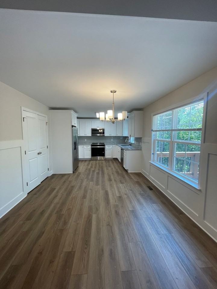 7203 Old Bug Ln - Photo 7 of 34