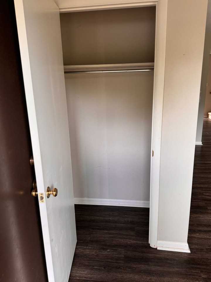 214 Walnut Ridge Dr - Photo 3 of 36