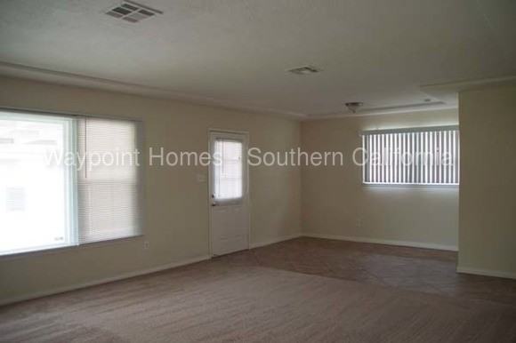 3018 N Lugo Ave - Photo 3 of 15