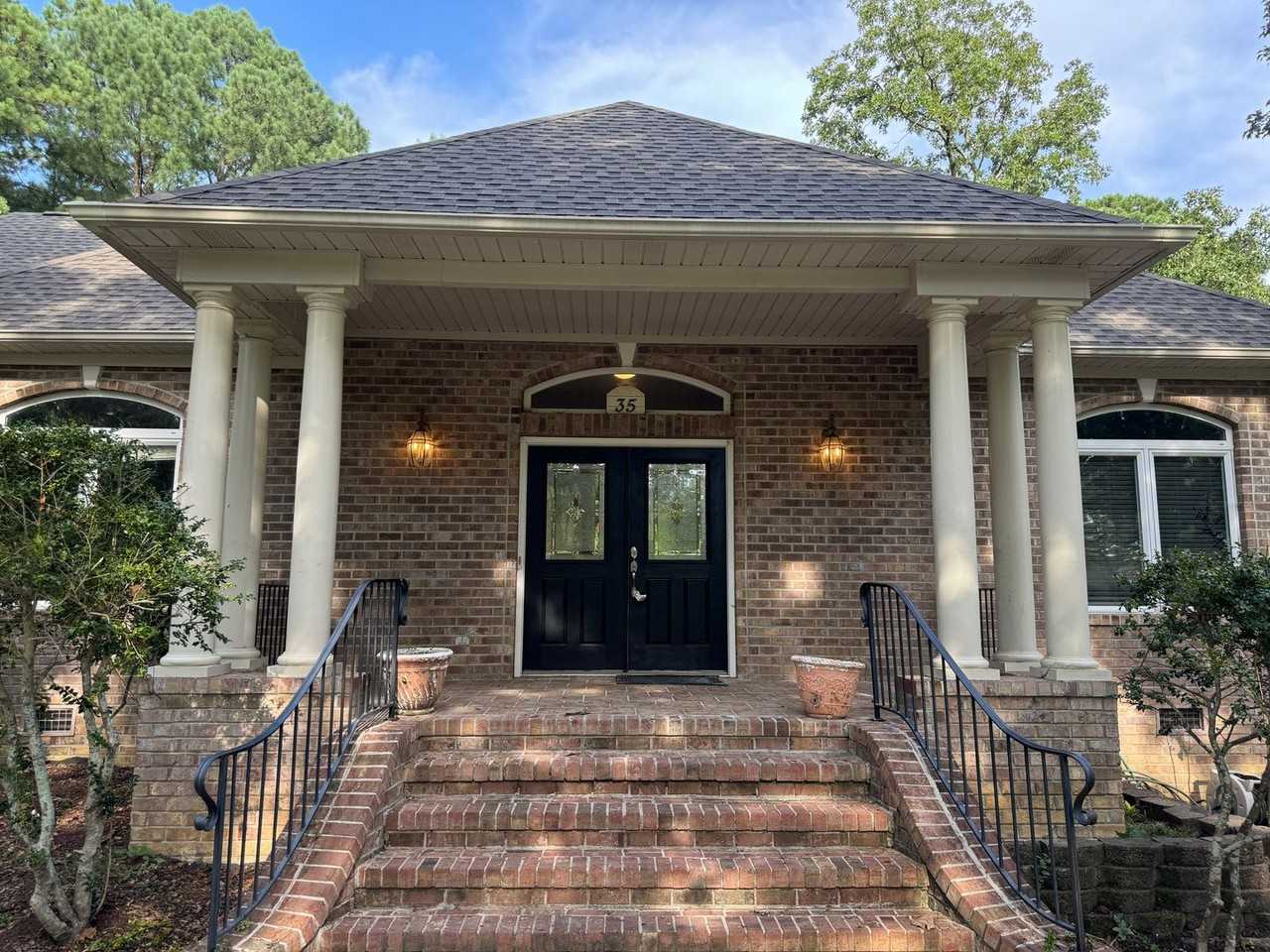 35 Oak Lndg - Photo 2 of 27