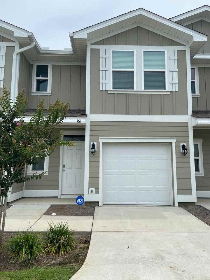 1611 Caleigh Ct