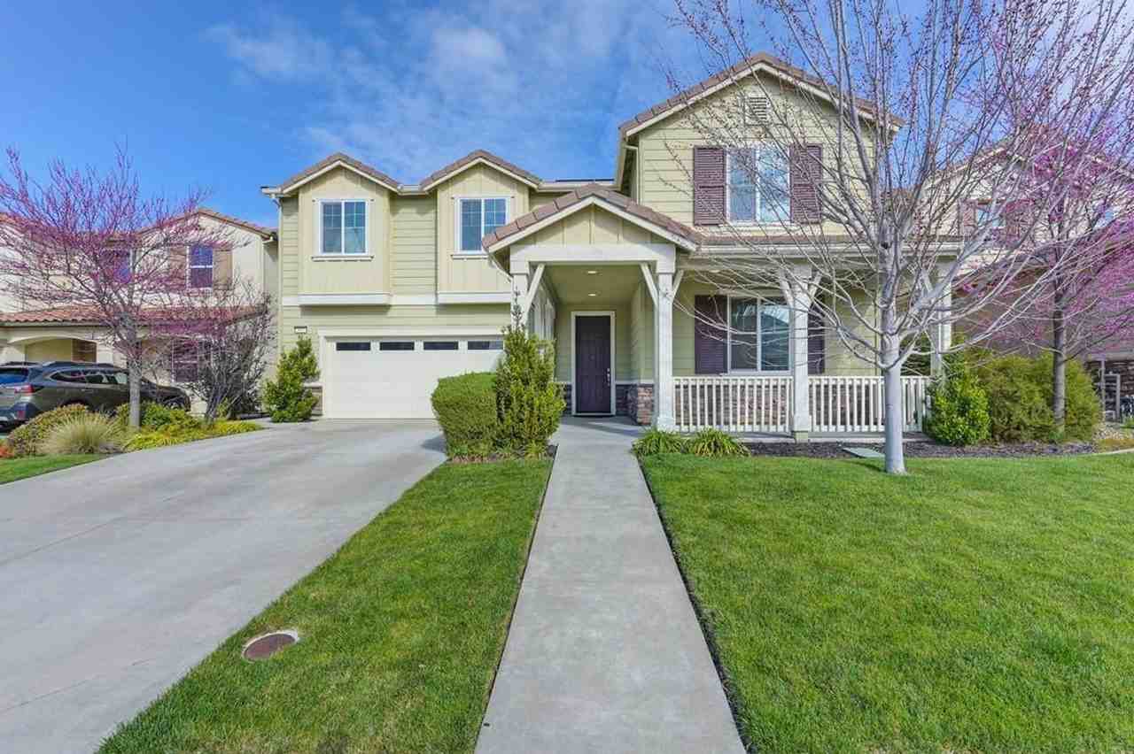 917 Wilderness Way - Photo 3 of 41