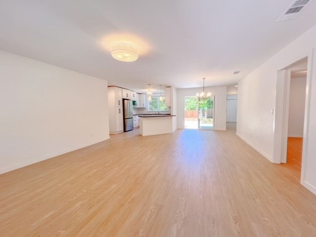 244 Foothill Blvd - Photo 3 of 26