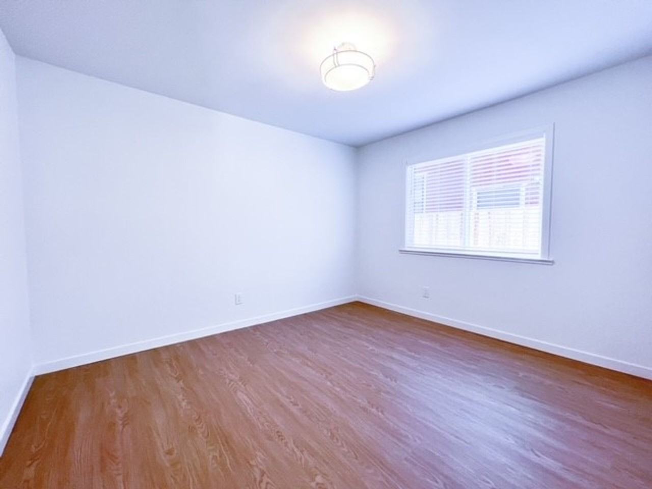 244 Foothill Blvd - Photo 6 of 26