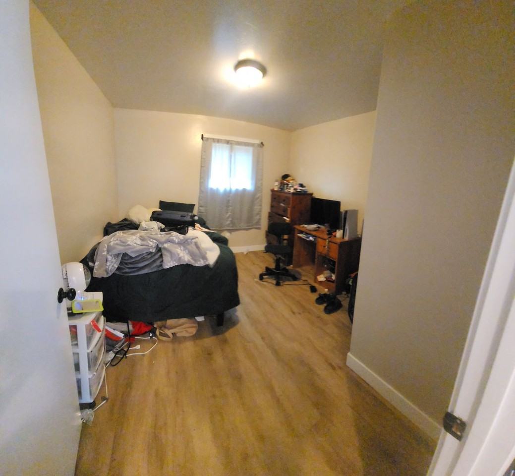 Foothill 550, 554, 556 - Photo 4 of 50