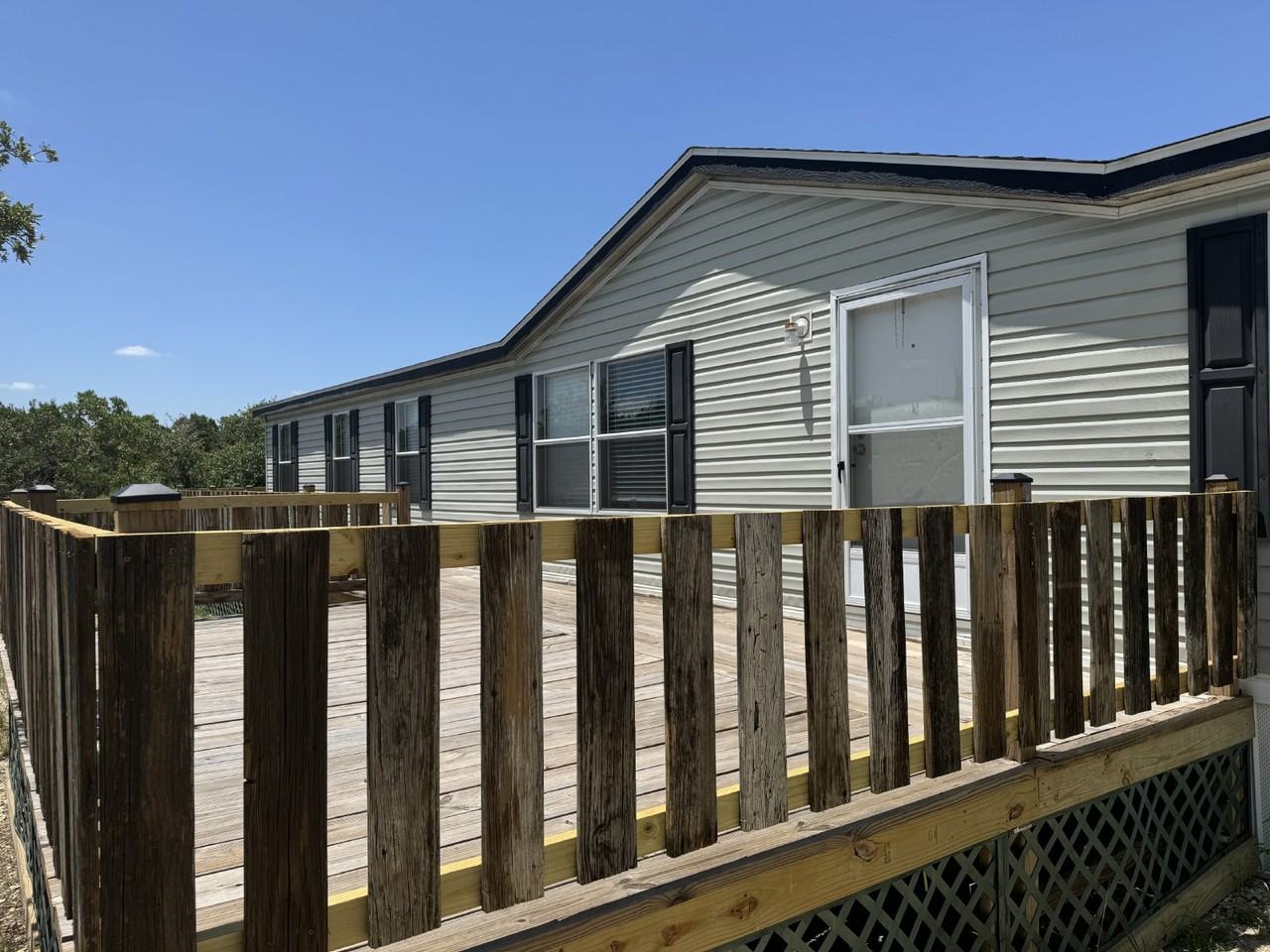 312 Loving Path - Photo 2 of 20