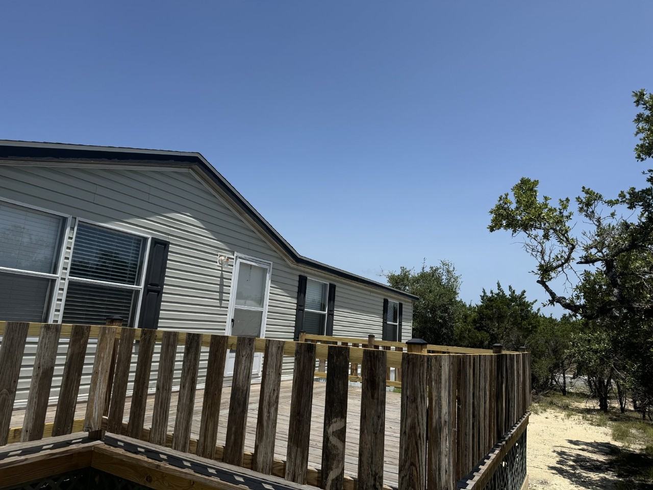 312 Loving Path - Photo 3 of 20