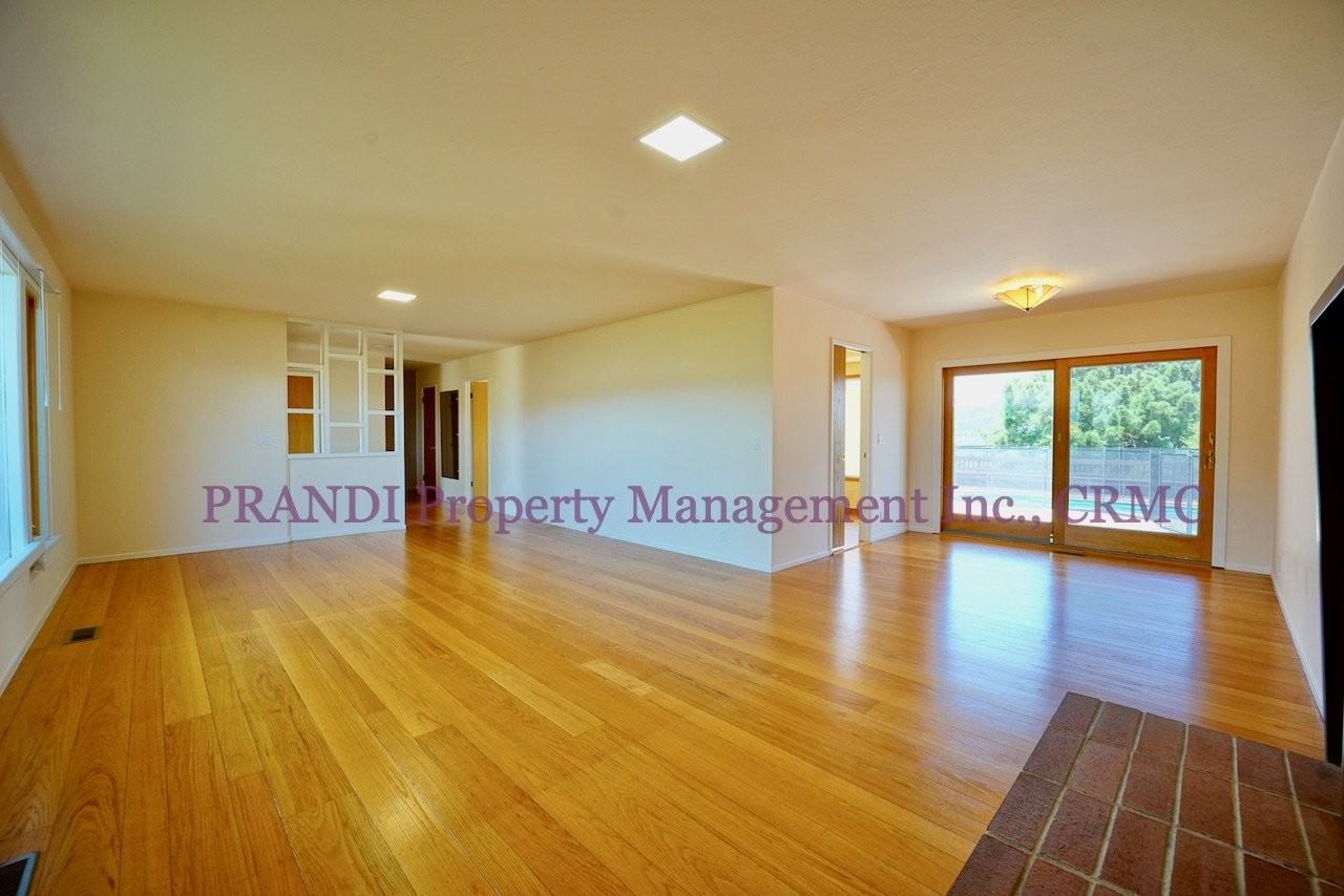 6 Blue Rock Ct - Photo 3 of 22