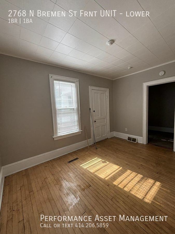2768 N Bremen St Frnt Unit - Photo 3 of 9