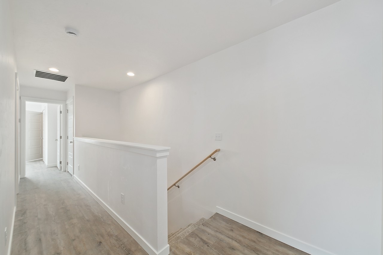 1332 N Meridian Rd - Photo 7 of 26