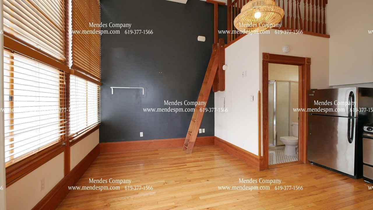370 15th St - Photo 2 of 12