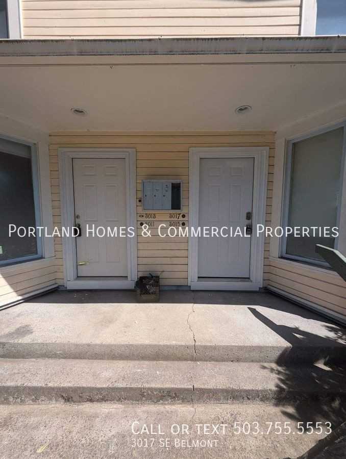 3017 Se Belmont St - Photo 2 of 10