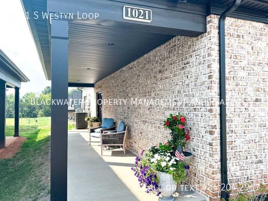 1021 S Westyn Loop - Photo 2 of 24